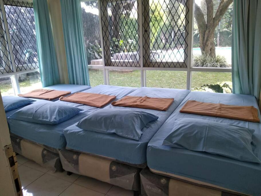 Garden Villas Cipanas Sindanglaya エクステリア 写真