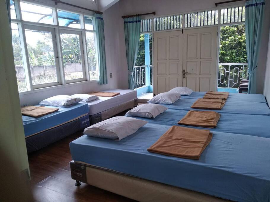 Garden Villas Cipanas Sindanglaya エクステリア 写真