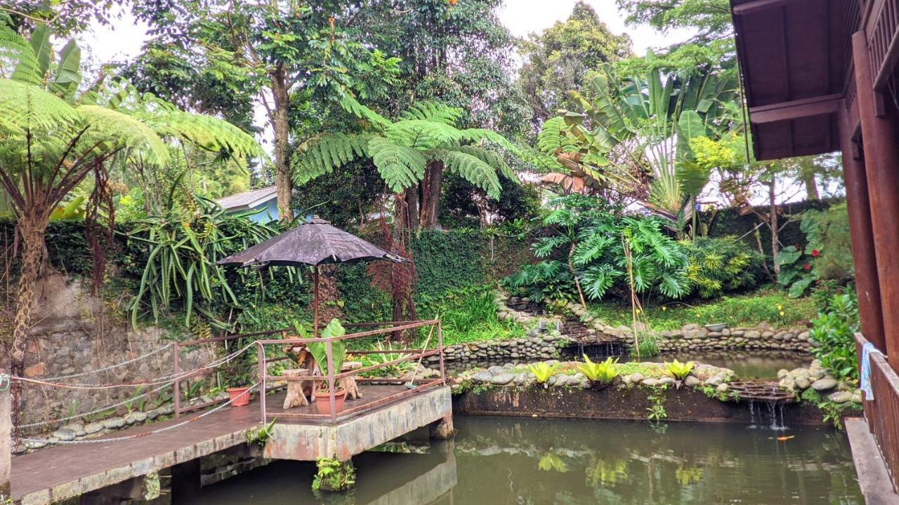 Garden Villas Cipanas Sindanglaya エクステリア 写真